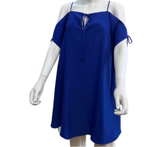 𝙉𝙞𝙘𝙤𝙡𝙚 𝙈𝙞𝙡𝙡𝙚𝙧 Blue Off-Shoulder Dress Size 4 - Picture 1 of 14